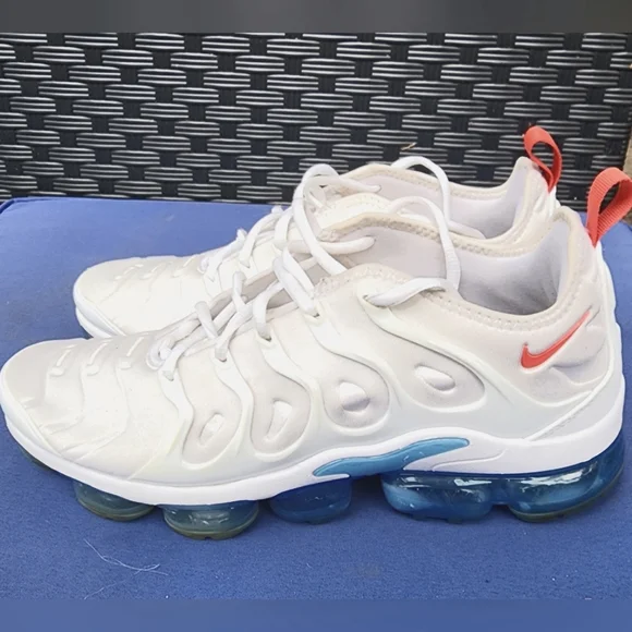 Nike Air VaporMax PlusWhite Red Blue sz 10 s-l400.jpg main image 2